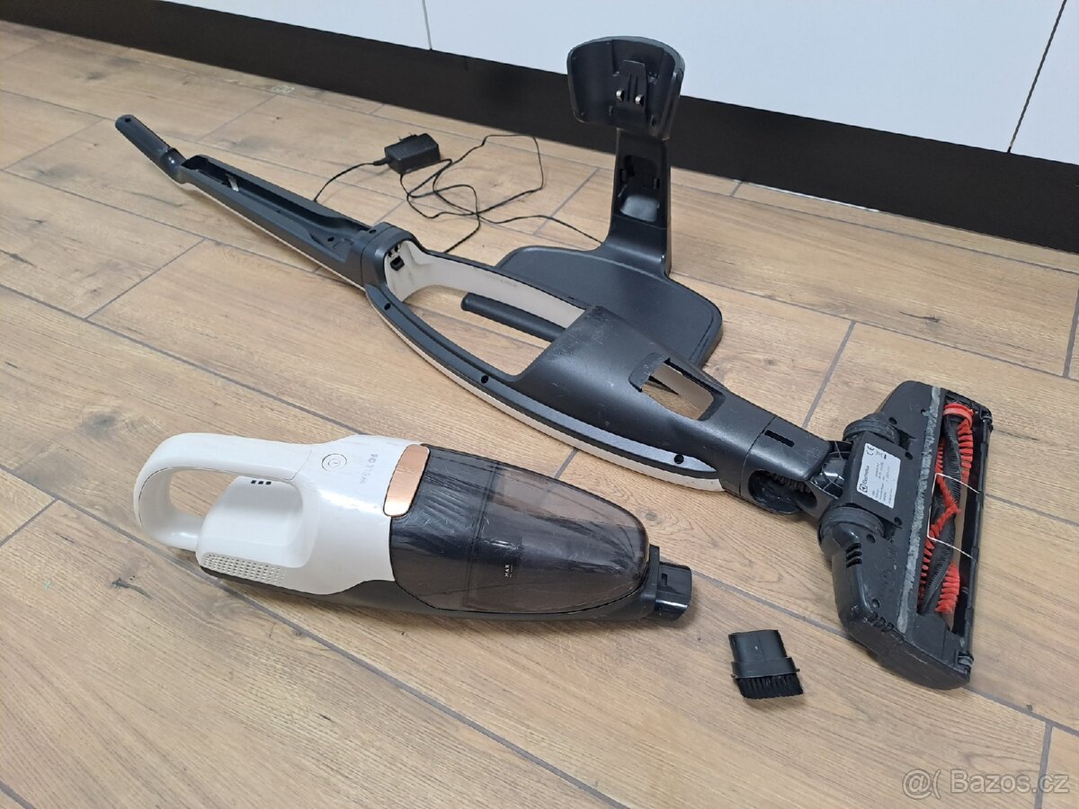 Aku tyčový vysavač ELECTROLUX - 6