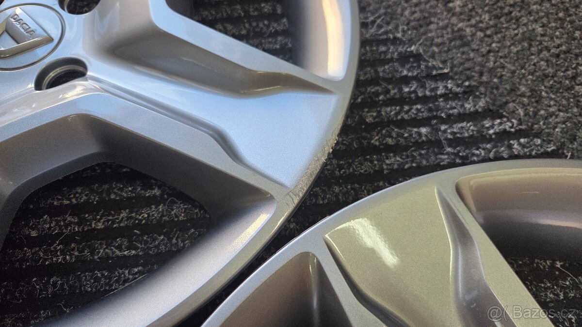 Poklice Dacia R16 - 6