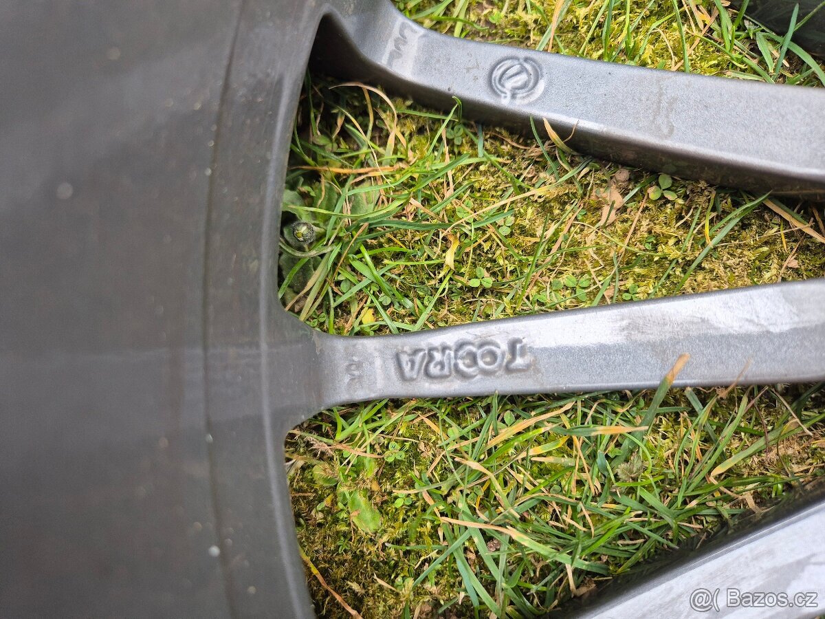 Prodám Alu kola 18" 5x98 Alfa Romeo - orig. zn. TOORA - 6