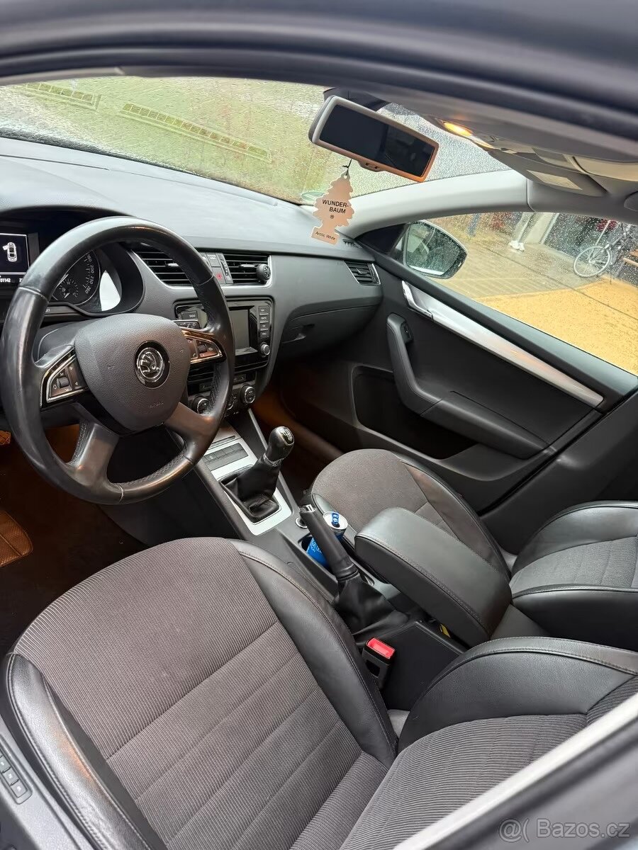 Škoda Octavia 3 1.8 tsi 132 kW webasto - 6