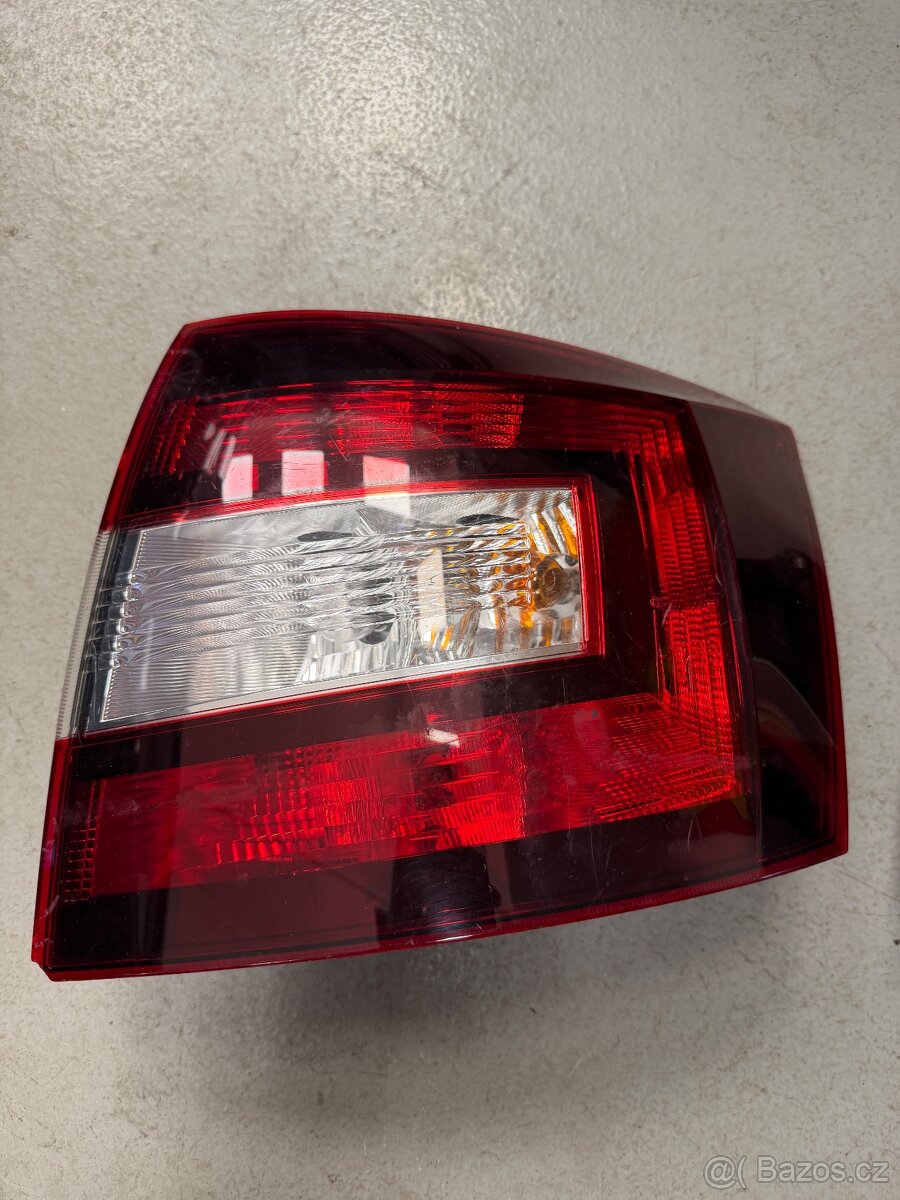 Škoda Rapid Zadní světla - 6