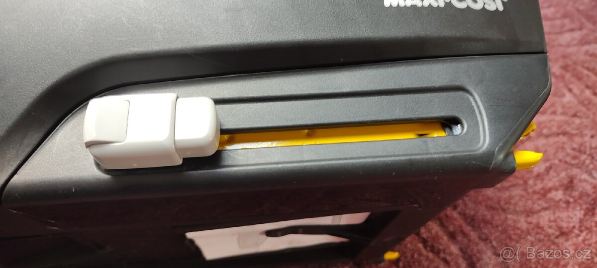 Autosedačka/vajíčko Maxi Cosi se základnou - 6