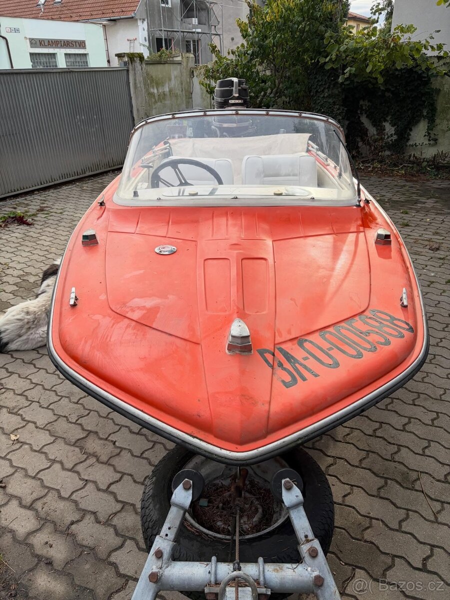 Člun / loď HILLE Classic + 2x motor (65HP +4HP) + Vozík s TP - 6