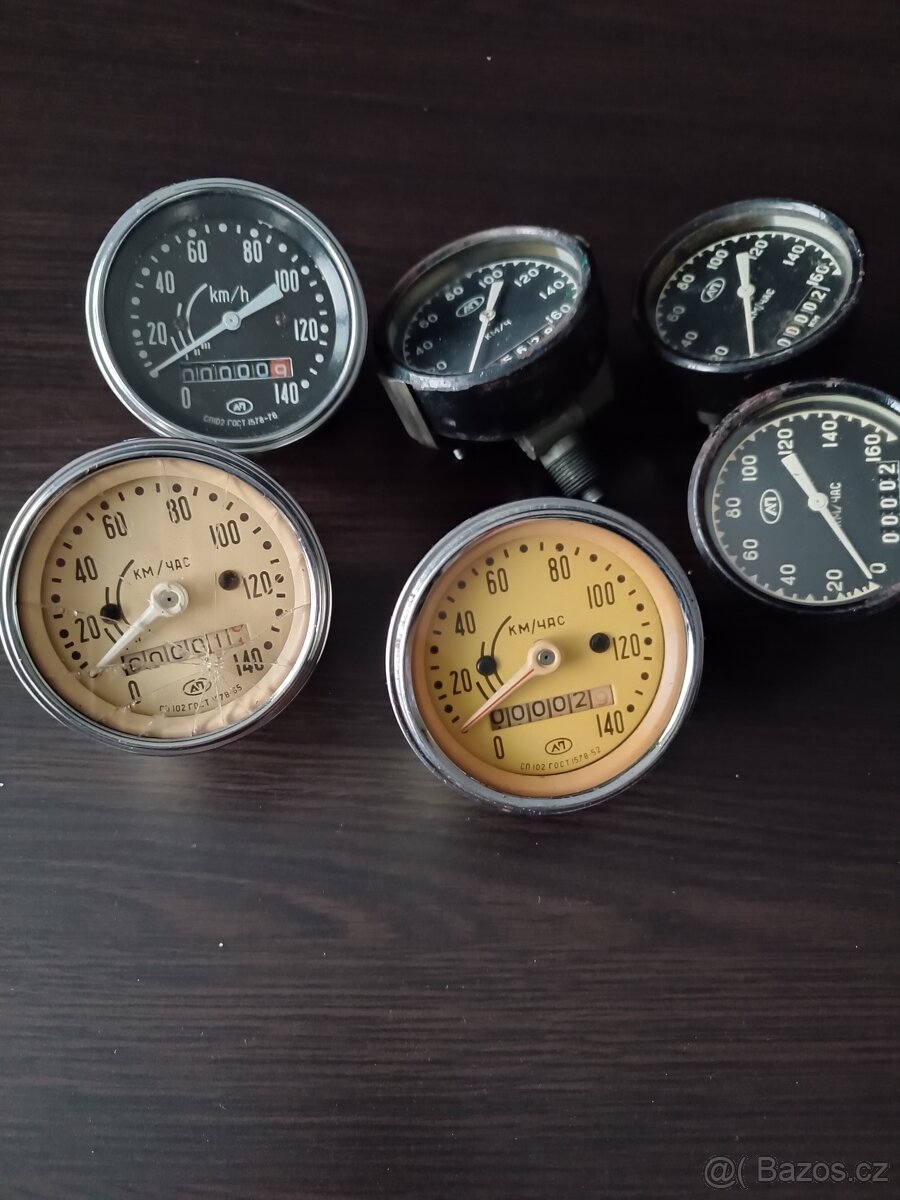 Nové a použité tachometry klakson 6V 12V žárovka 6V 12V - 6