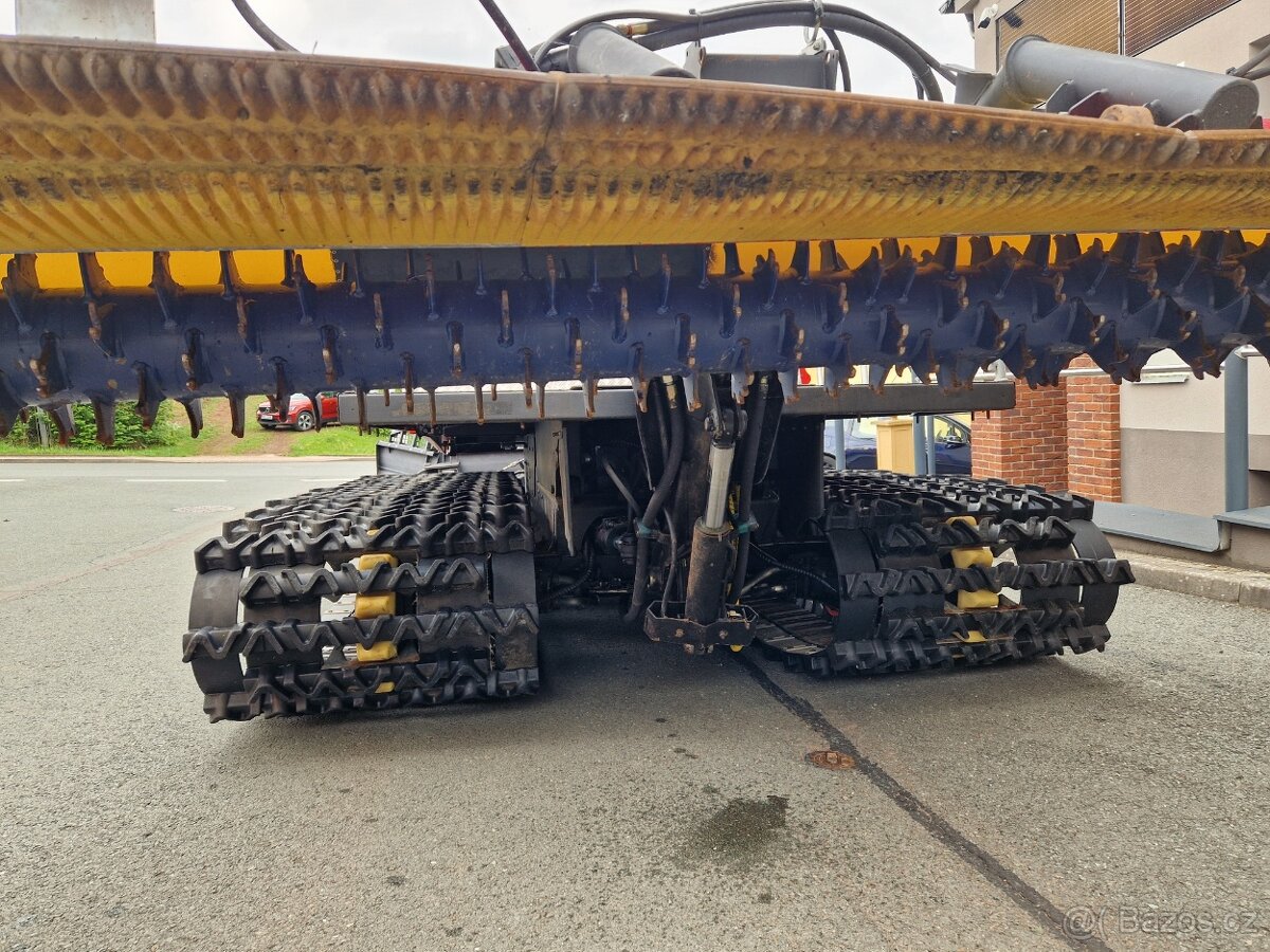 Sněžná rolba Pistenbully Kässbohrer Pb100 - 6