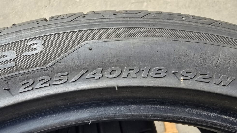 Letní pneu 225/40/18 Hankook - 6