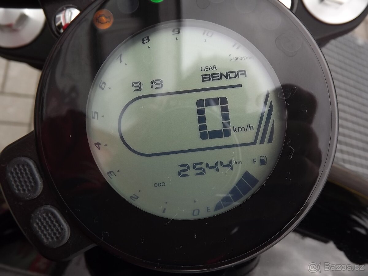 Keeway V-Cruise 125 - 6
