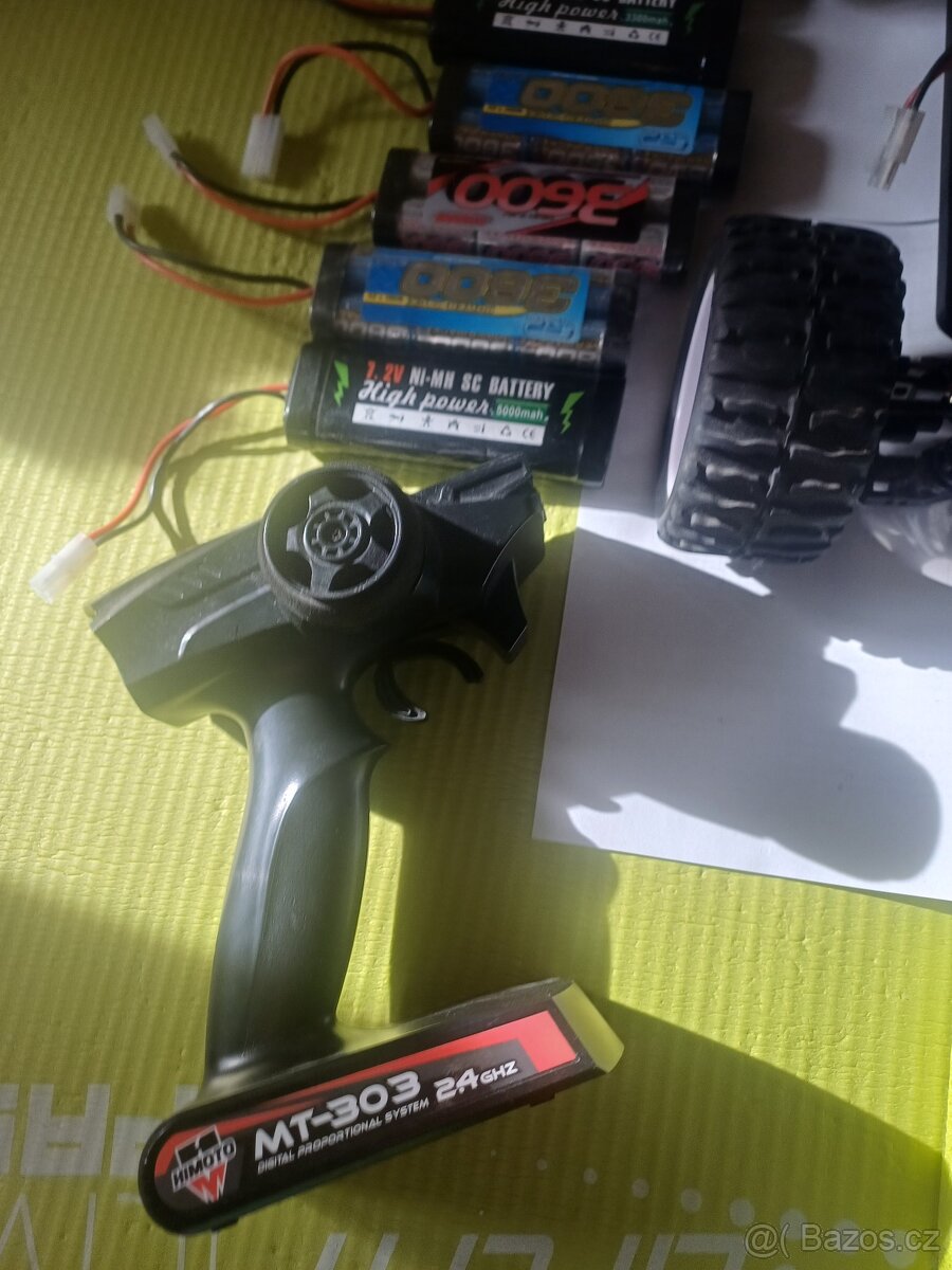 RC auto Himoto Monster EMXT-1 4WD ART 1:10 + 7 baterií - 6