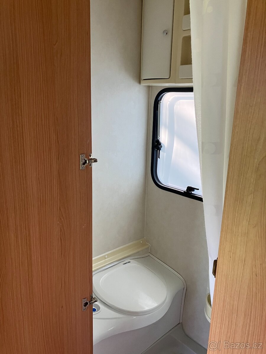 Karavan Adria Altea 542, ČR, nová STK, 6 míst - 6