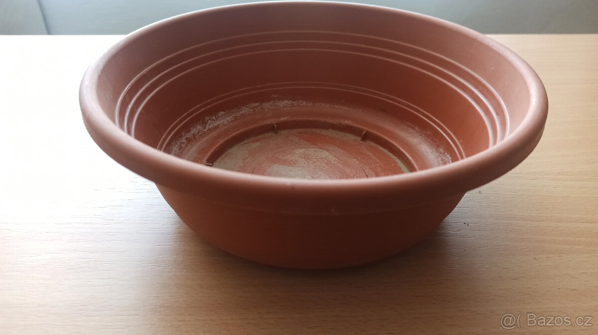 Plastové květináče podle seznamu a vyobrazení - 6