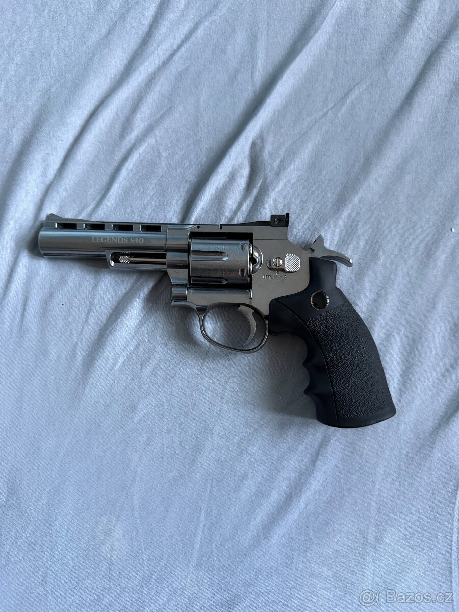 Revolver Umarex Legends S40 - 6