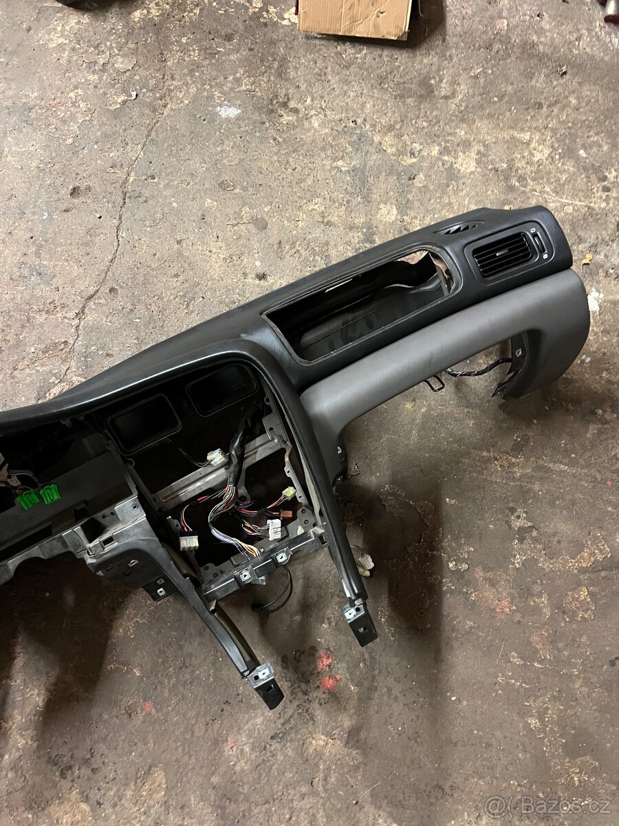 Palubní deska Subaru Legacy 3 - 6