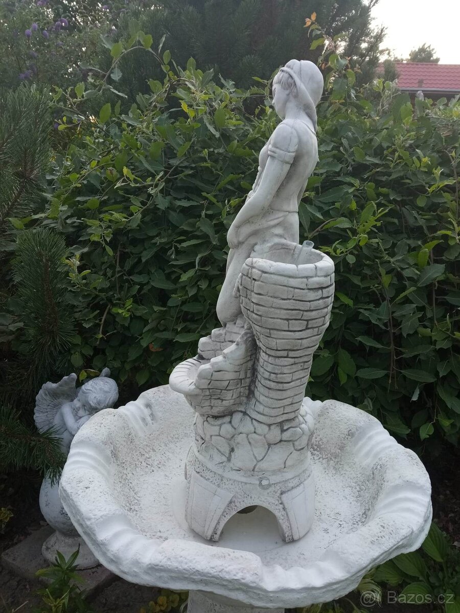 Zahradní dekorace- Fontána Dívka se džbery - 6