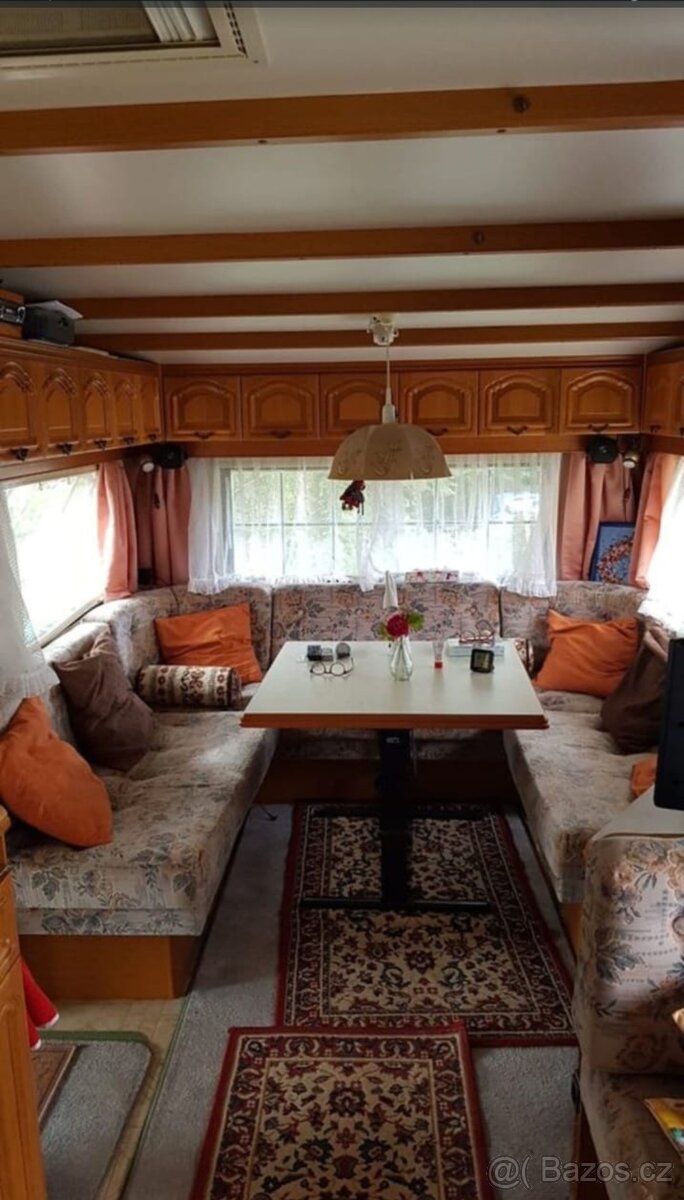 Karavan obytný přívěs HOBBY DE LUXE LAND HAUS - 6