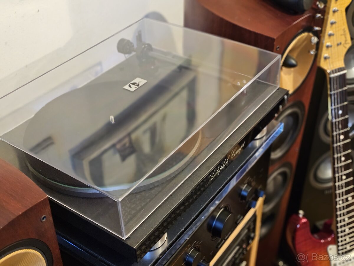 Rezervace Gramofon ProJect s 10" ramenem - 6