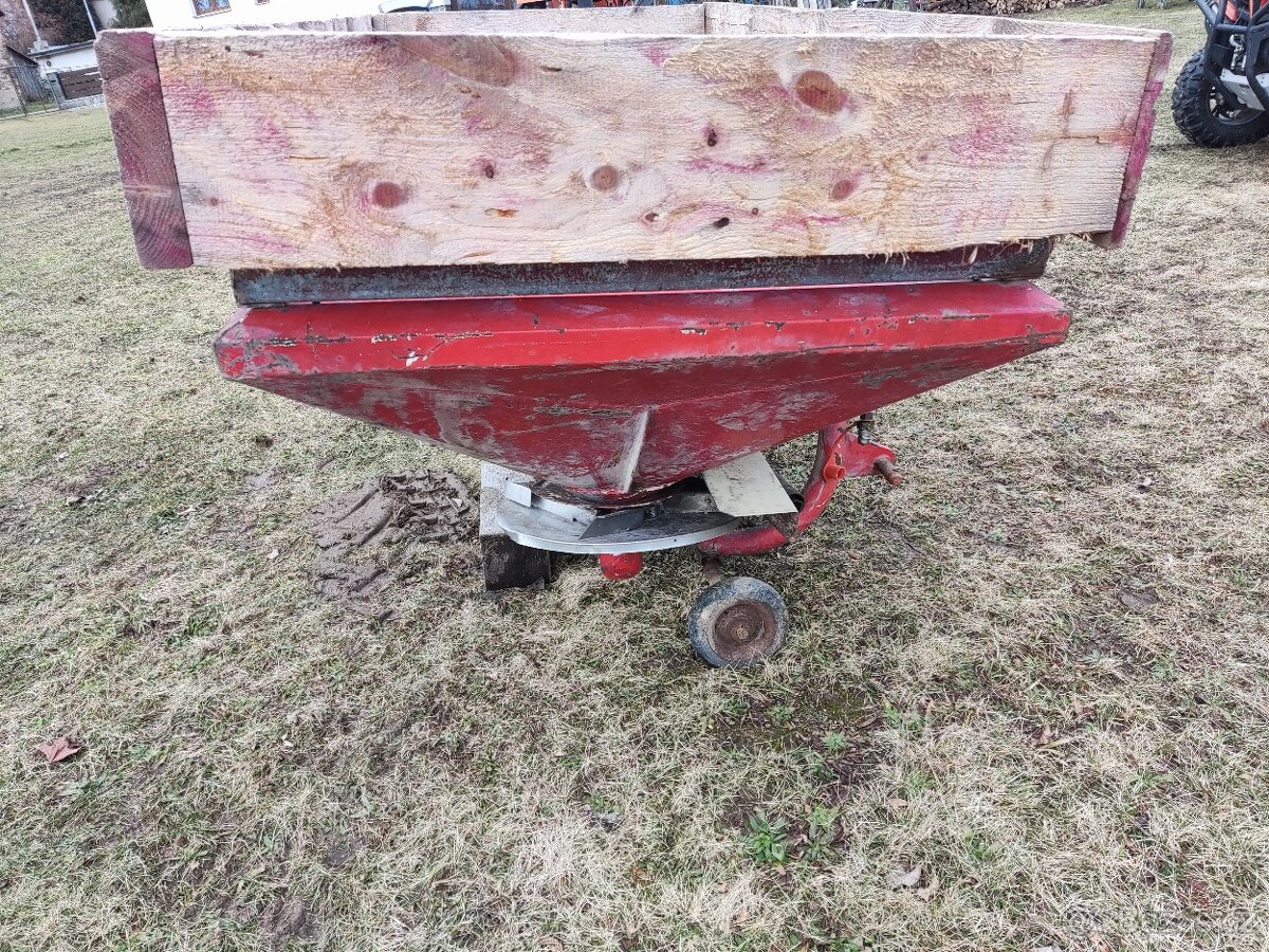 Rozmetadlo průmyslových hnojiv - 6