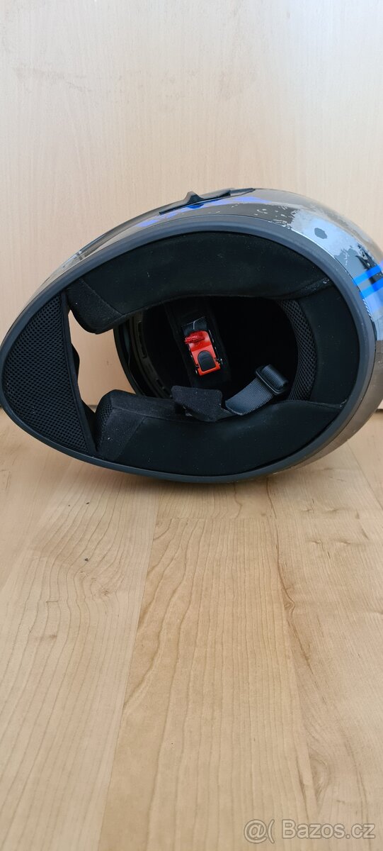 Helma / přilba na moto - 6