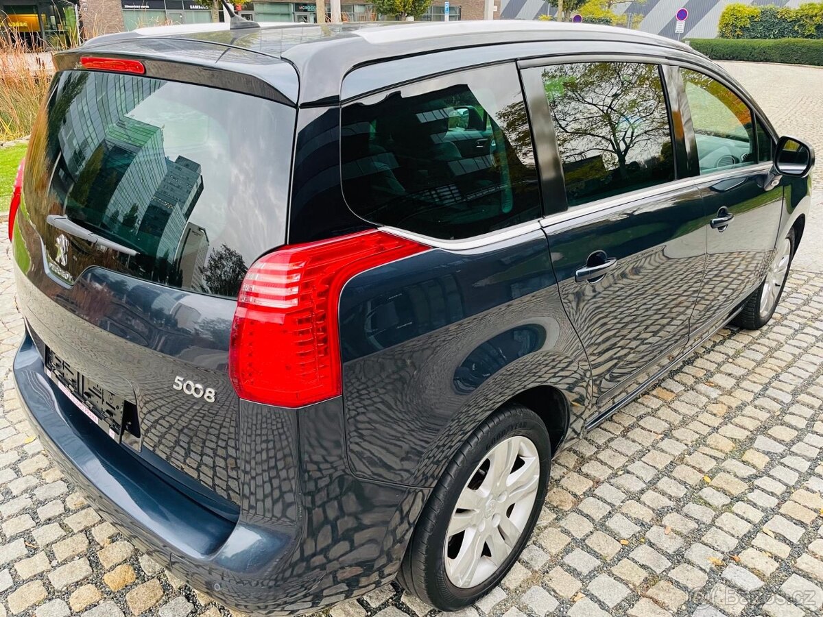 Peugeot 5008 2.0HDi MANUÁL 7MÍST VÝHŘEV SERVISKA PLNÁ VÝBAVA - 6