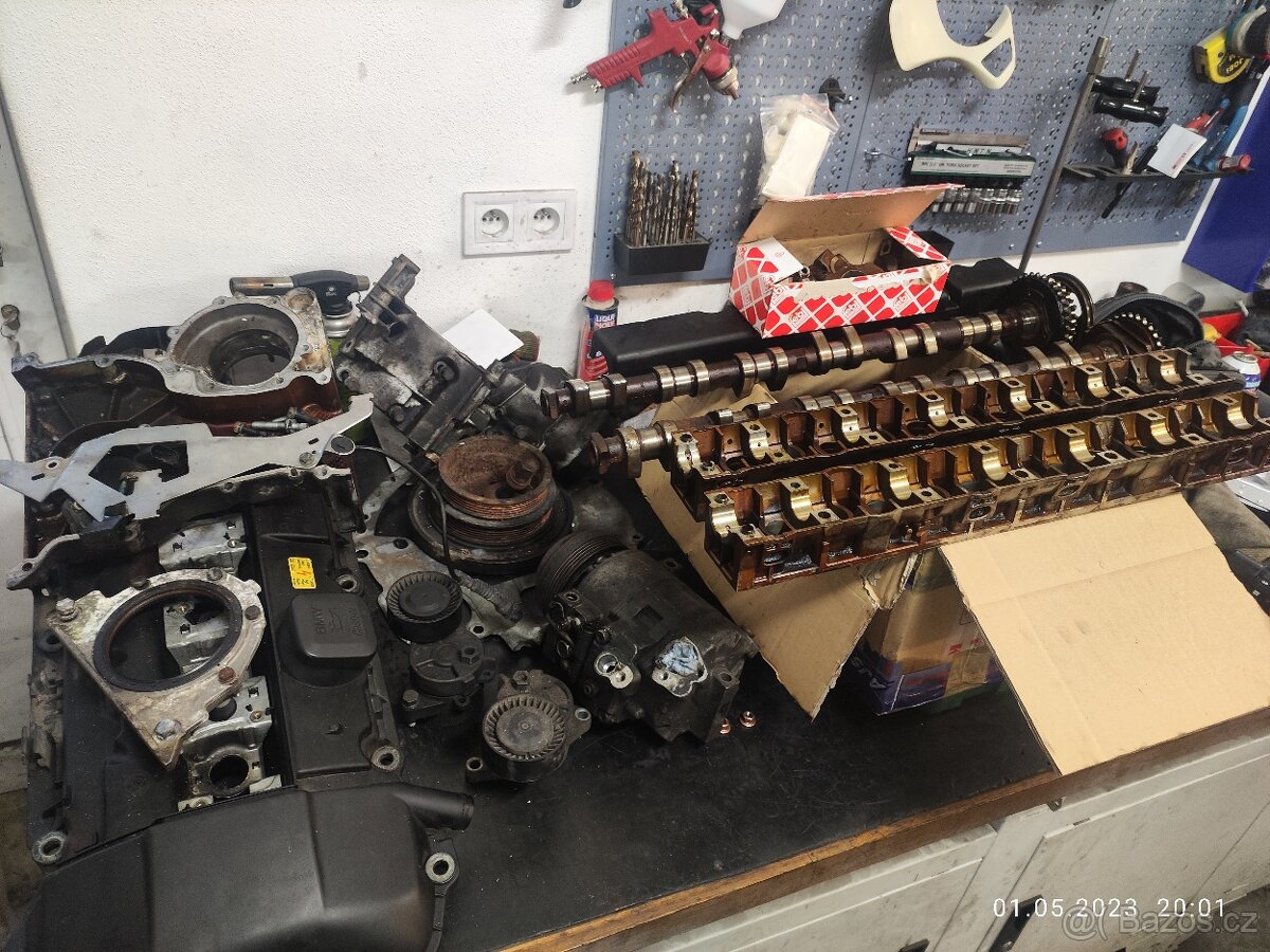 Díly motoru BMW m54b30 - 6