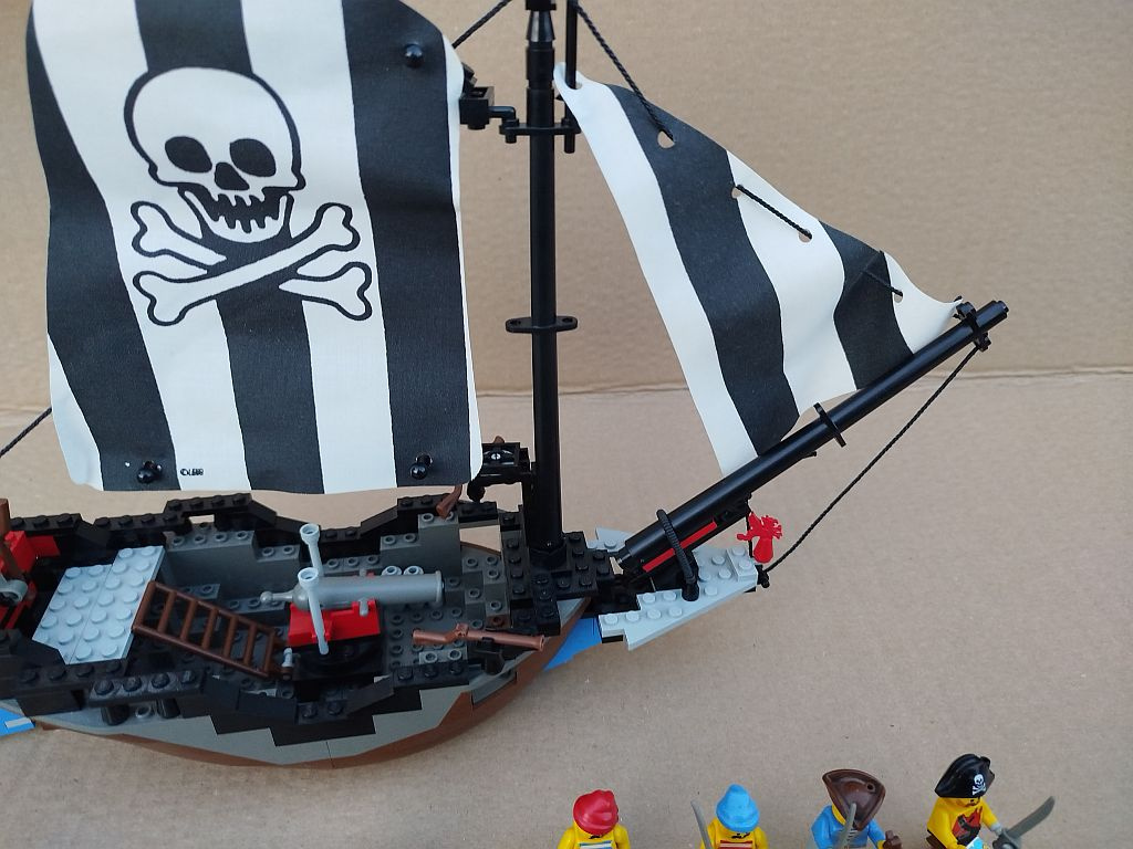 Lego 6268 Renegade Runner - 6