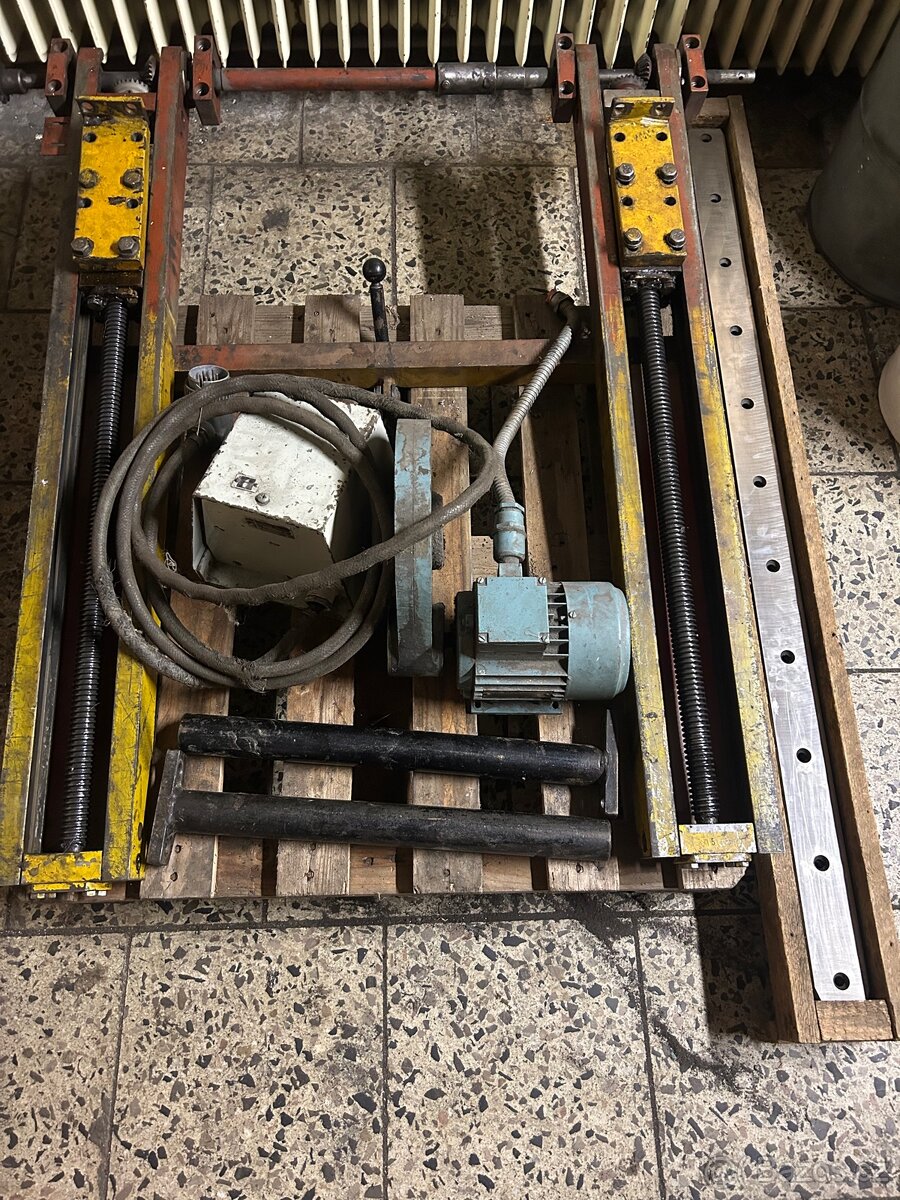 Tabulové nůžky NTC 1250-2,5 - 6