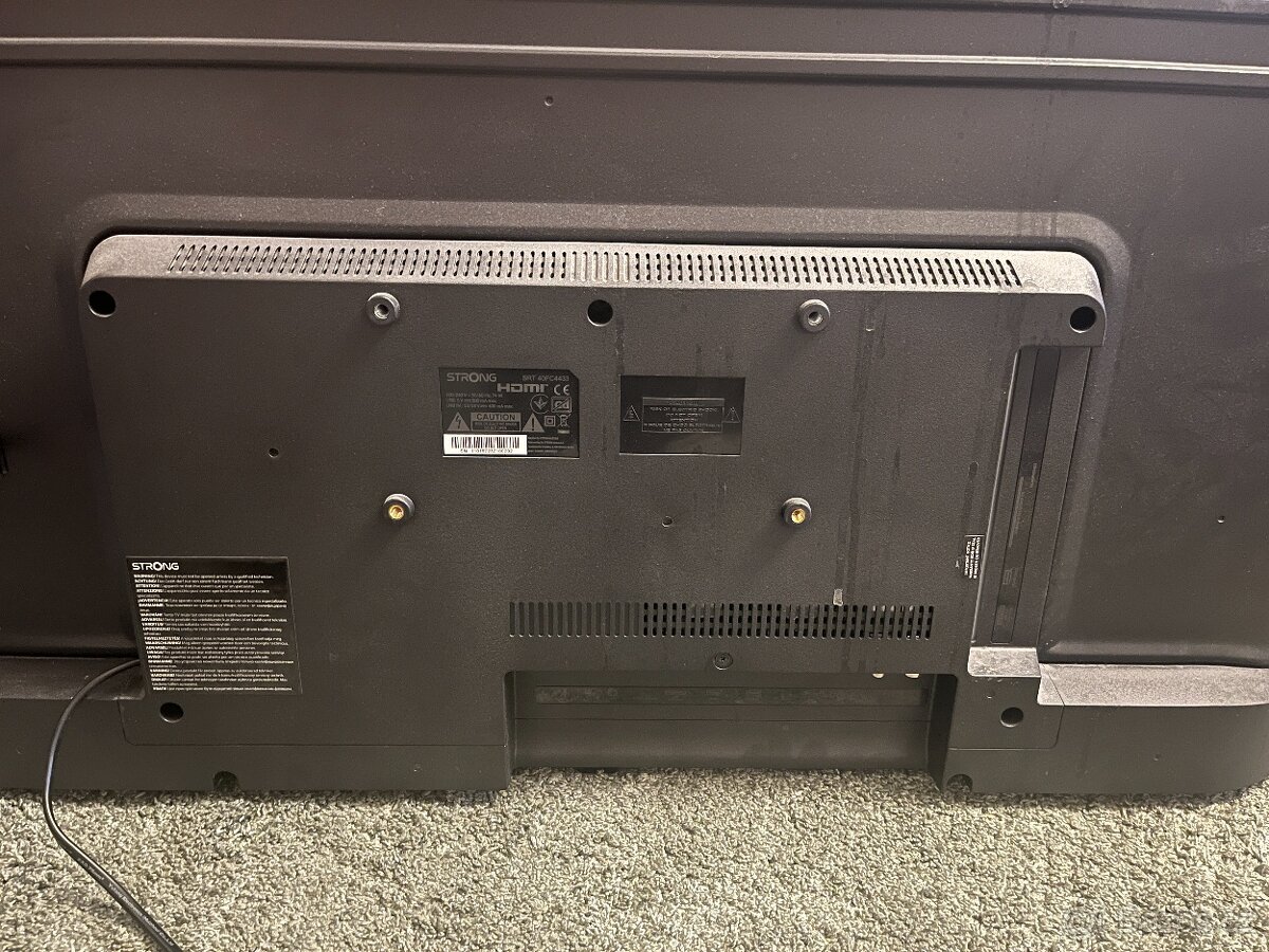 SMART TV STRONG - 6