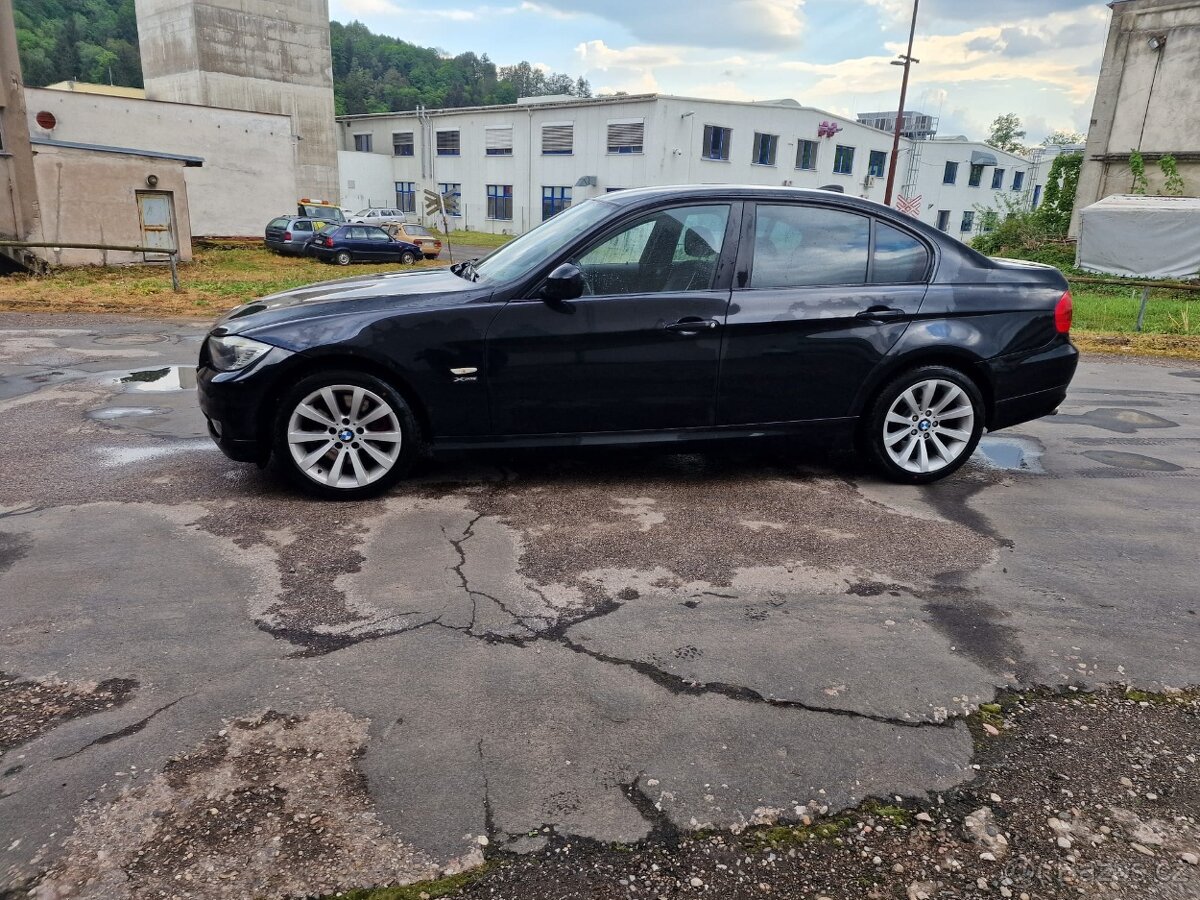 BMW E90 Lci facelift, 330D X-drive - 6