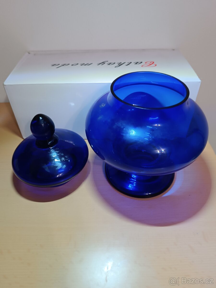 Modrá dóza s víkem, kobaltové sklo - 6