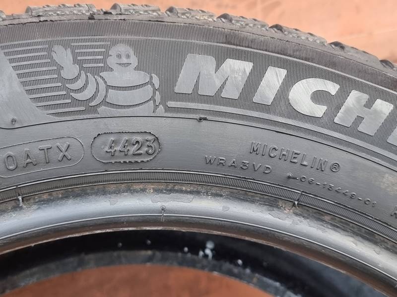Zimní Michelin 205/55/16 - 6
