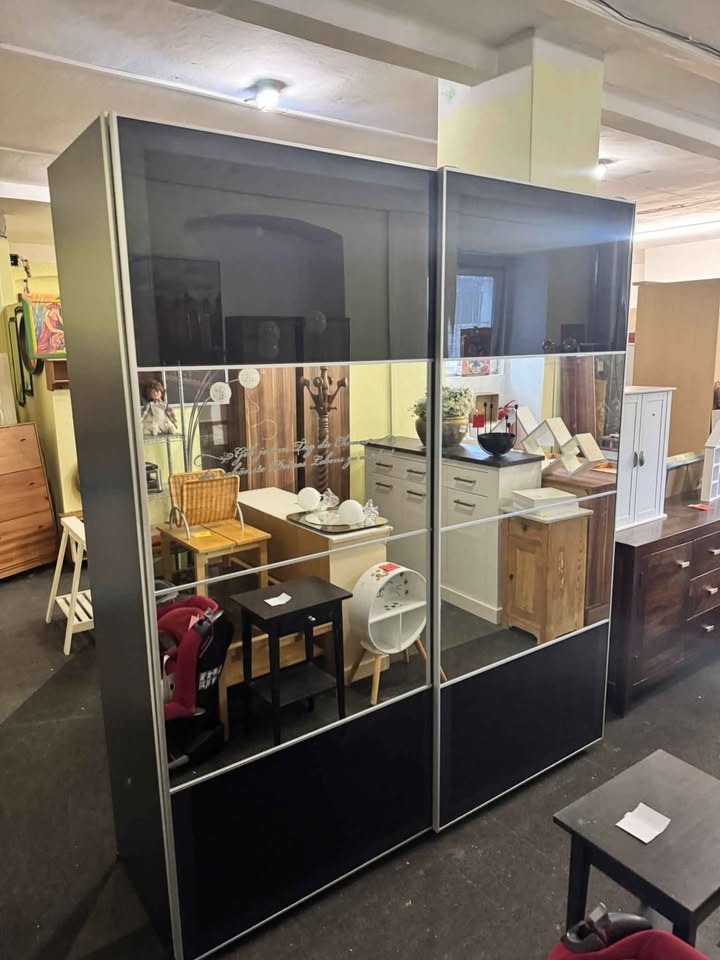 Kvalitní Vysoká šatní skříň s posuvnými dveřmi Ikea Pax - 6