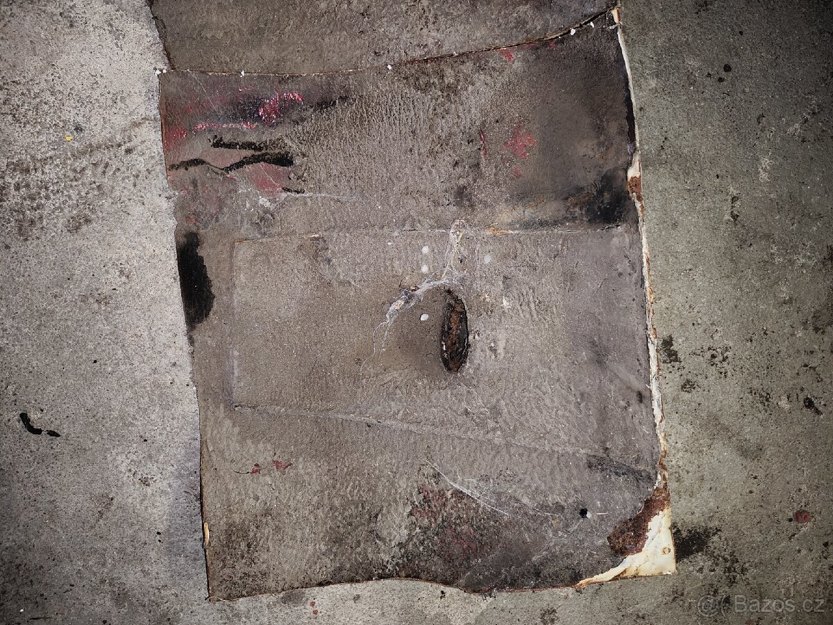 Uložení tlumiču Felicia Pickup - 6