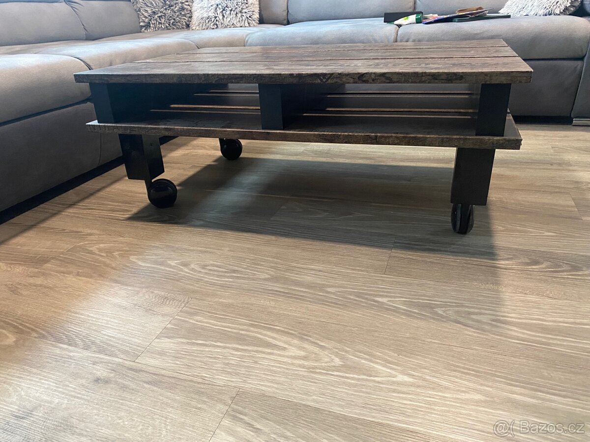 Konferenční stůl - 6