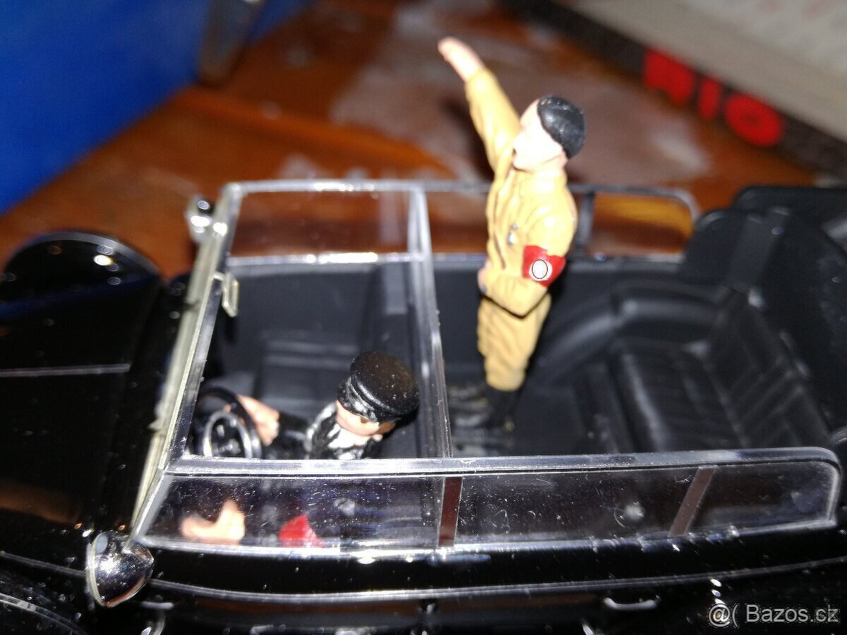 pohladnice 1945 a model auta A.H. Mercedes-Benz 770 pulmann - 6