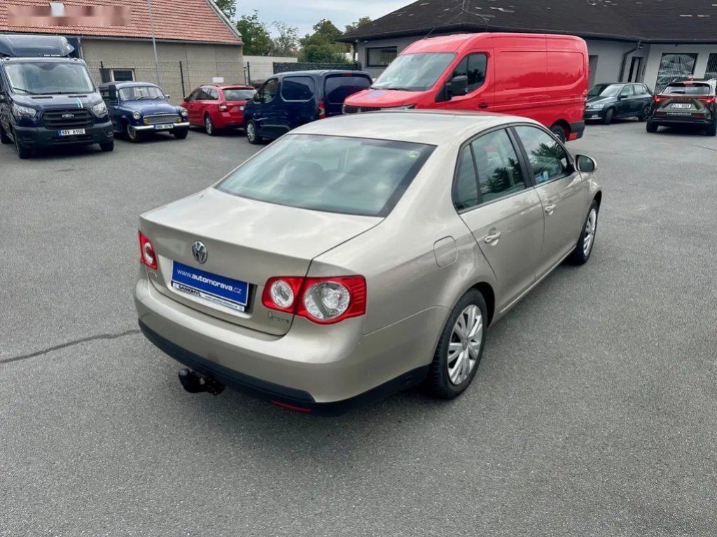 Volkswagen Jetta, 1.6i + LPG 75 KW - CZ - 6