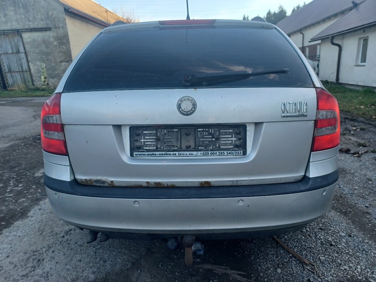 Škoda Octavia 2 kombi 1.9 tdi BLS r. 2008 - 6