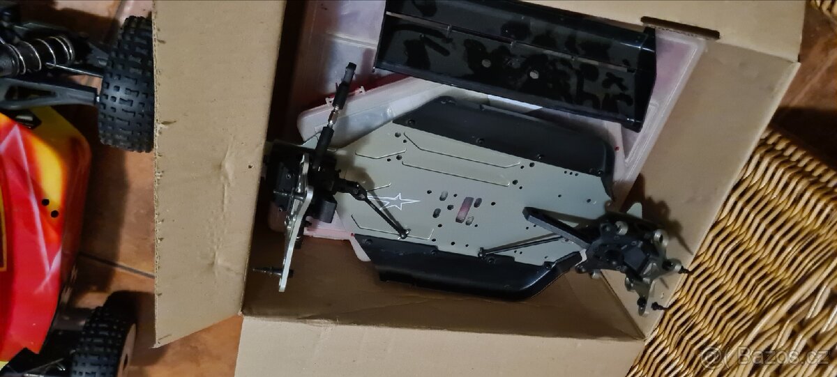 Buggy Team Durango 1/8 elektro + nitro - 6