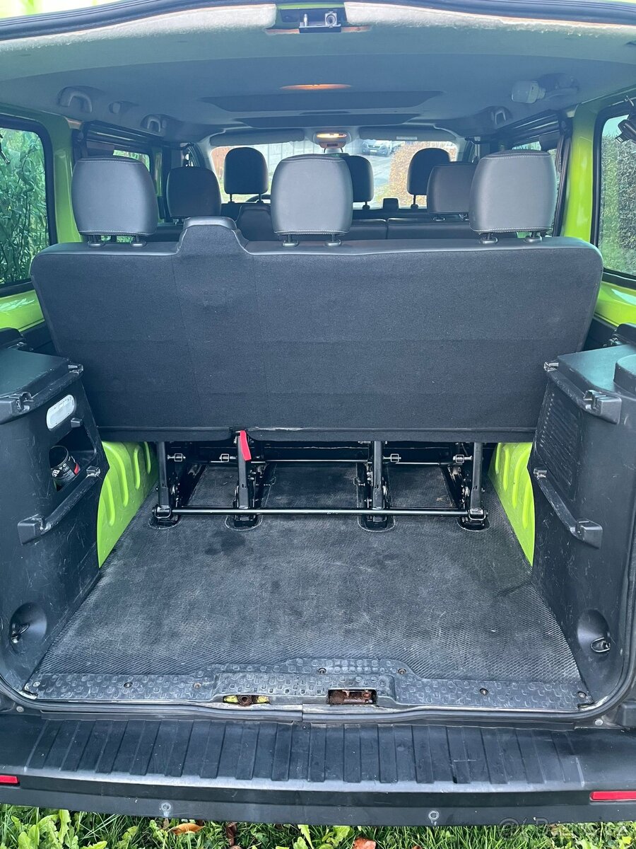 Renault Trafic, 9 míst, L1H1, CR, 92kW, 1.majitel, r.v. 2015 - 6