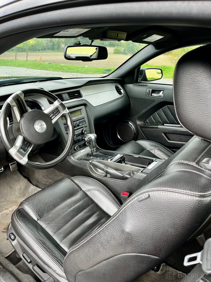 Ford Mustang 2012, V6, 3,7 - 6