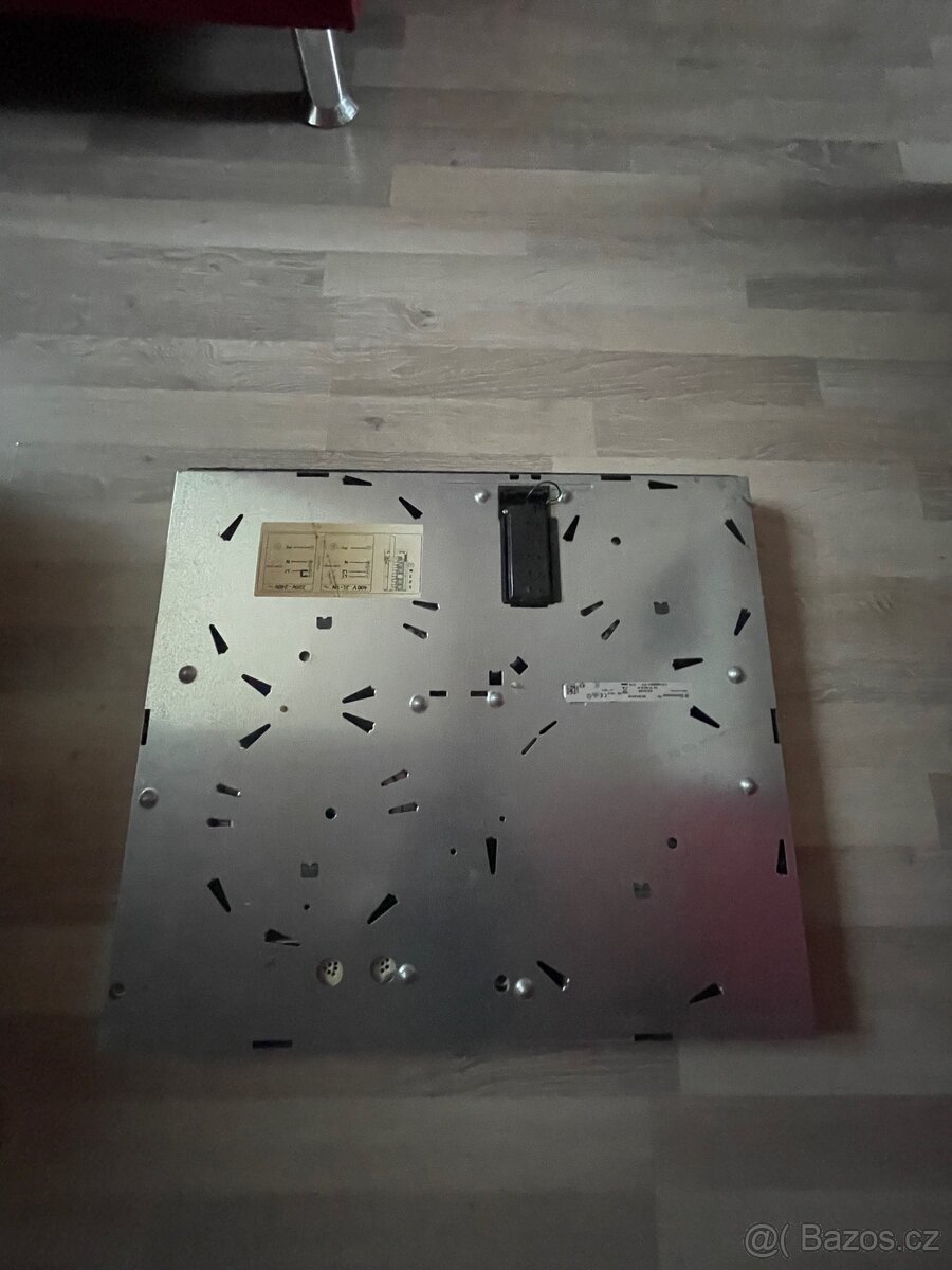 Sklokeramická varná deska Electrolux - 6