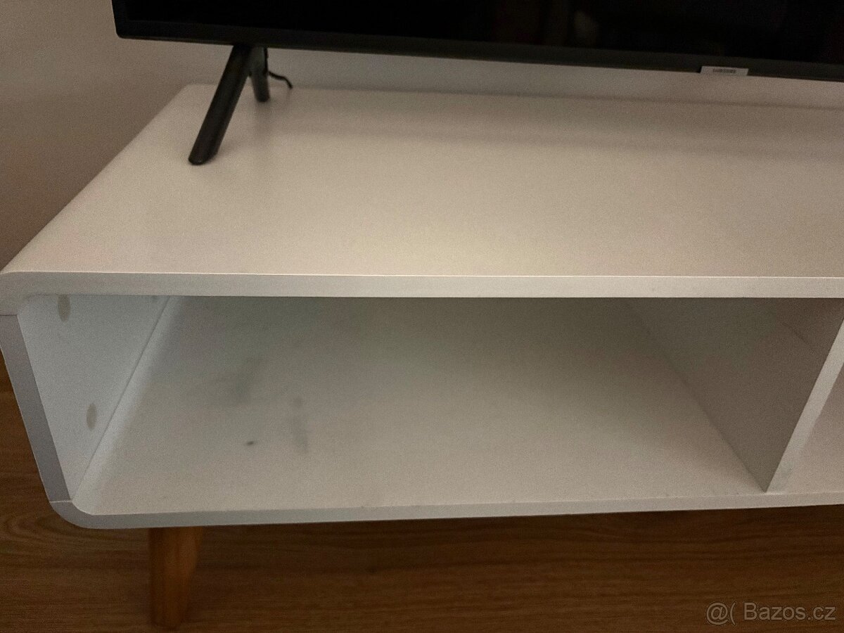 Bílý konferenční/televizní stolek - 6