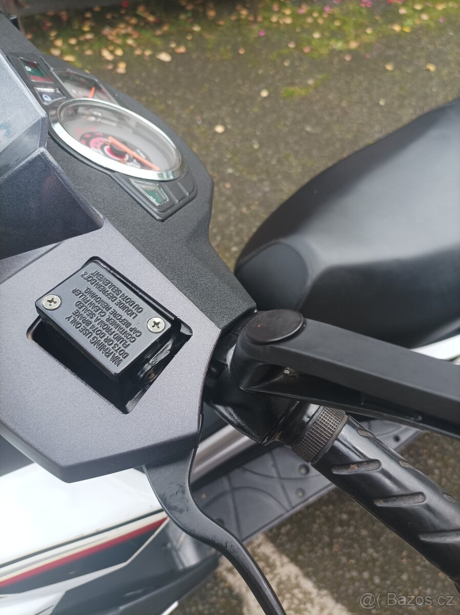 Maxon 125 - 6