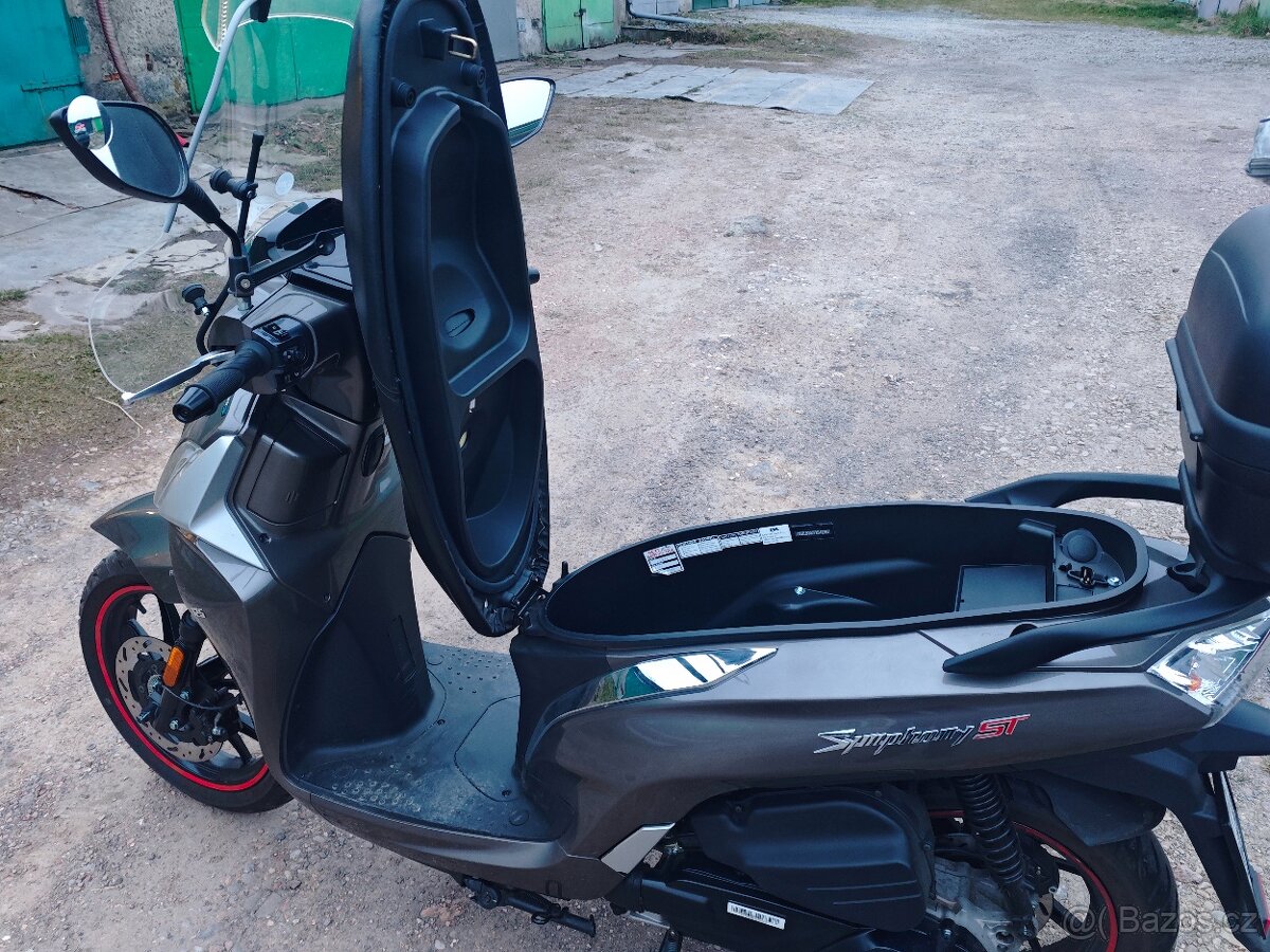 Sym Symphony ST 125i LC - 6