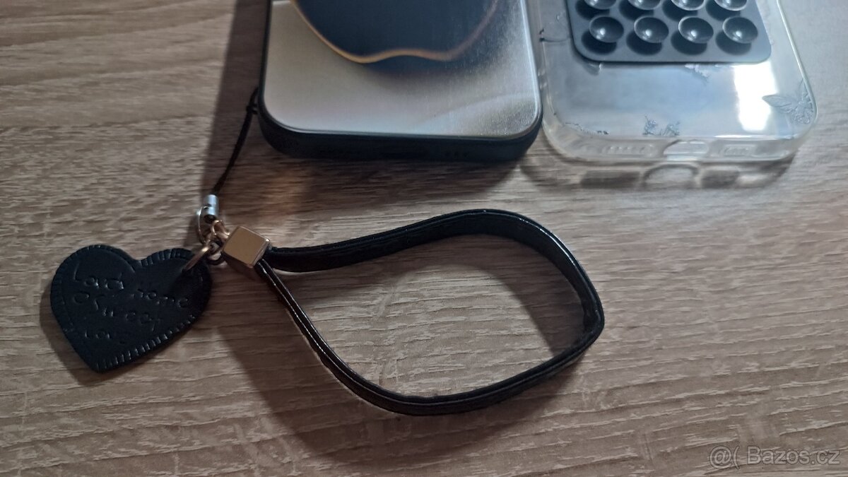 Kryty na iPhone 13 - 6