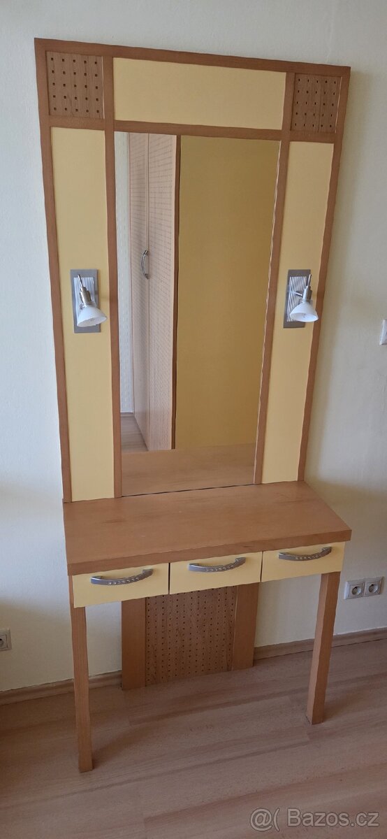 Ložnice - postel, skříň, toaletni stolek - 6