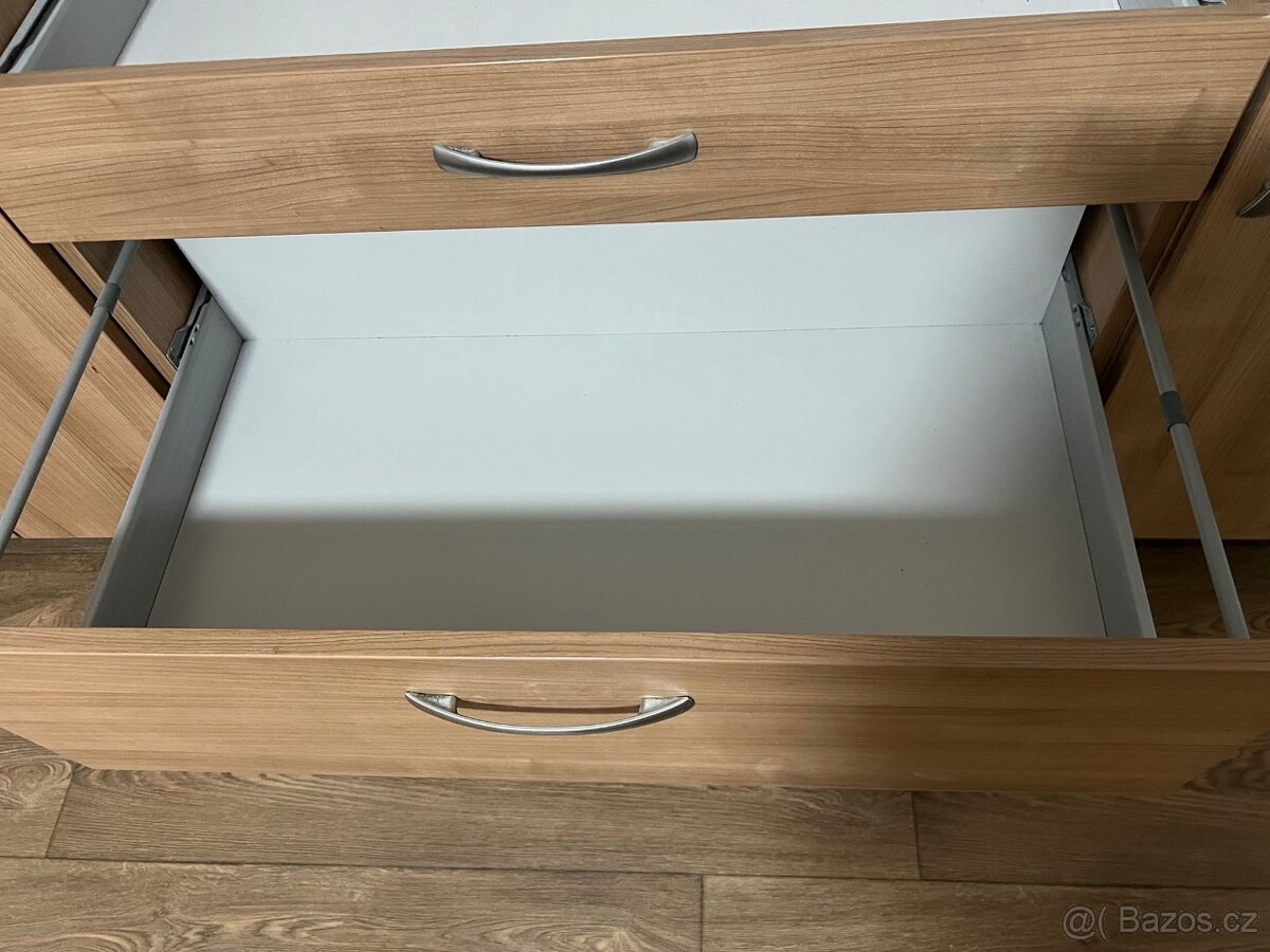 Kuchyňská linka + skříň - 6