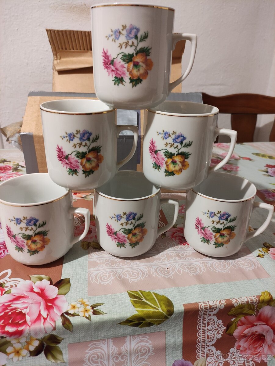 Retro hrnky, značené, květinový dekor - 6