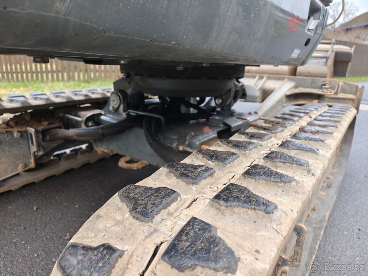 Bagr Wacker Neuson ET18 VDS - 6