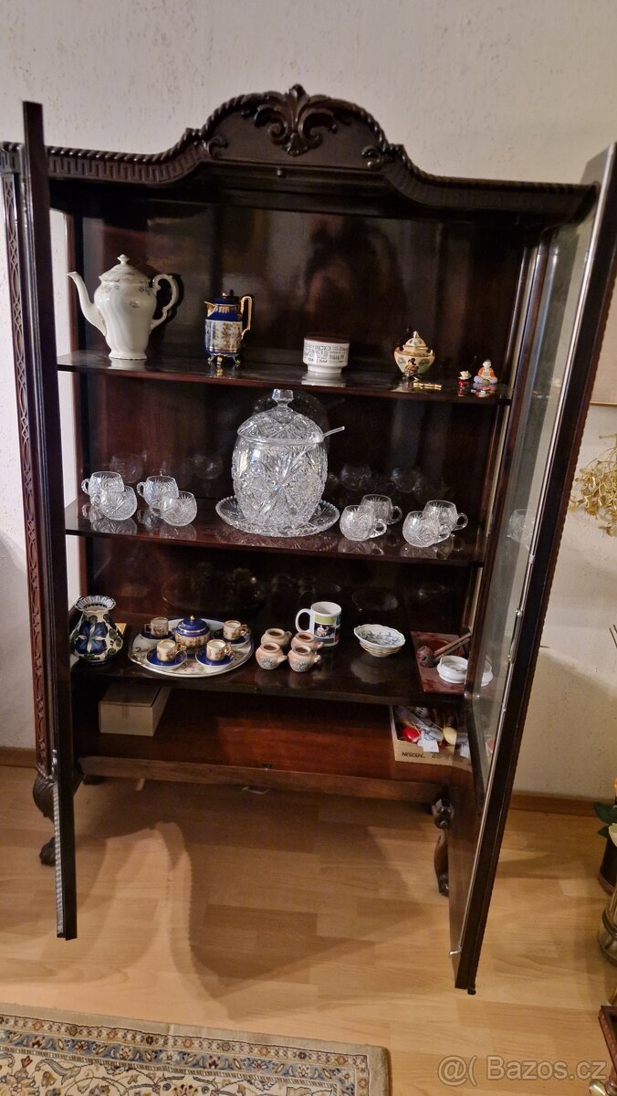 Starožitná vitrína Chippendale - 6