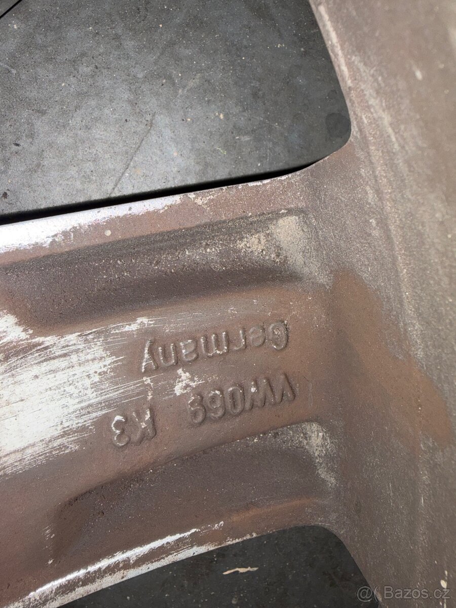 Prodám originální Alu kola VW r16 - 6