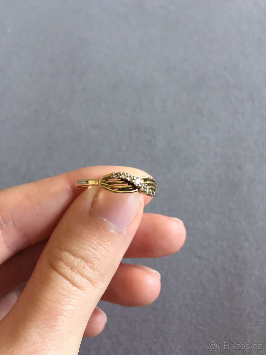 Prodám zlatý prsten se zirkony - 6